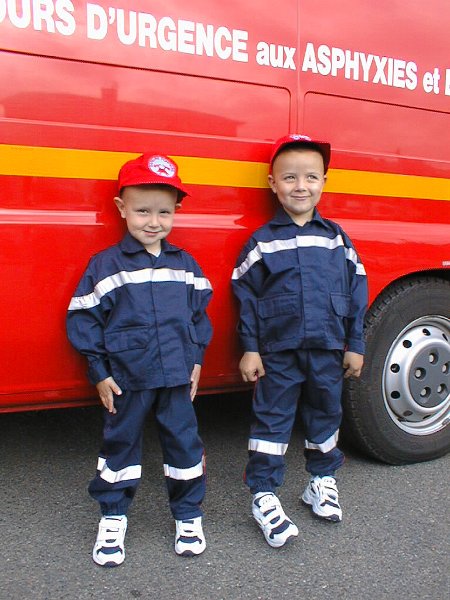 Déguisement pompier rouge enfants